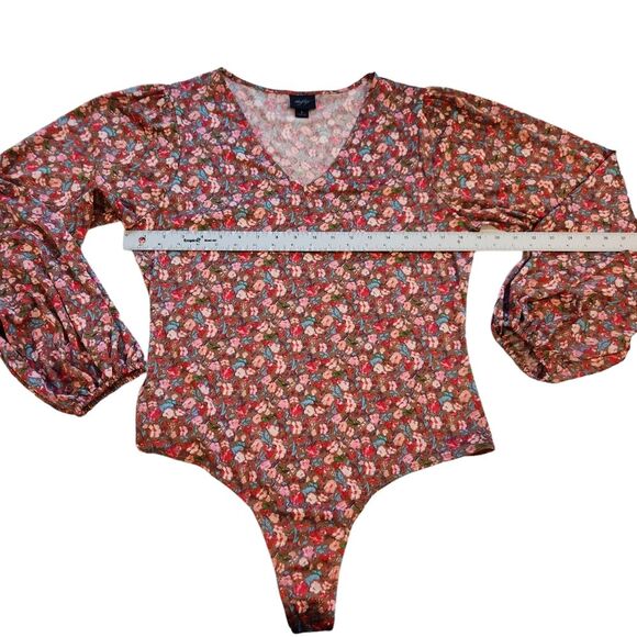 Daytrip‎ Floral Bodysuit  Size L  Pink Snap - Picture 9 of 15
